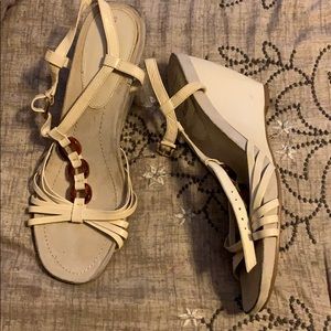 Bandolino women’s size 10 sandal wedge